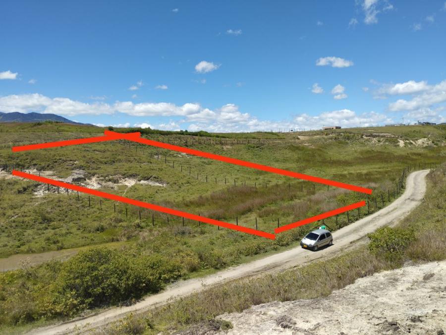 VENTA DE LOTE DE 2200 M2 A FILO DE CARRETERA SECTOR GUAYACANAL A POCOS METROS DEL CONJUNTO RESORTE 