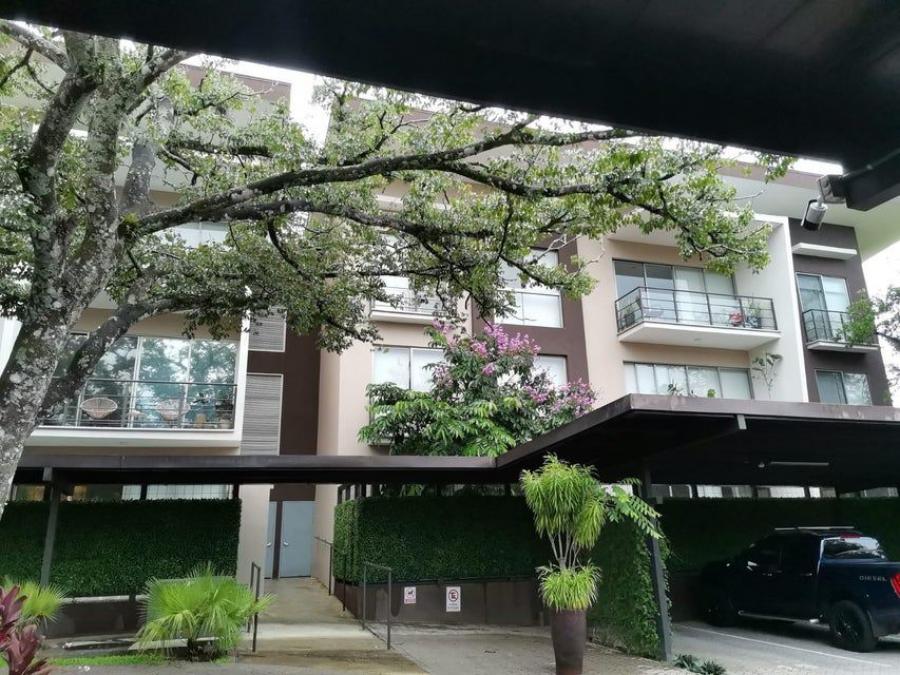 Apartamento en Venta en Santa Ana, San José. RAH 23-2339