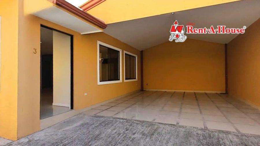 Foto Casa en Alquiler en Uruca, San José - U$D 173 - CAA112676 - BienesOnLine