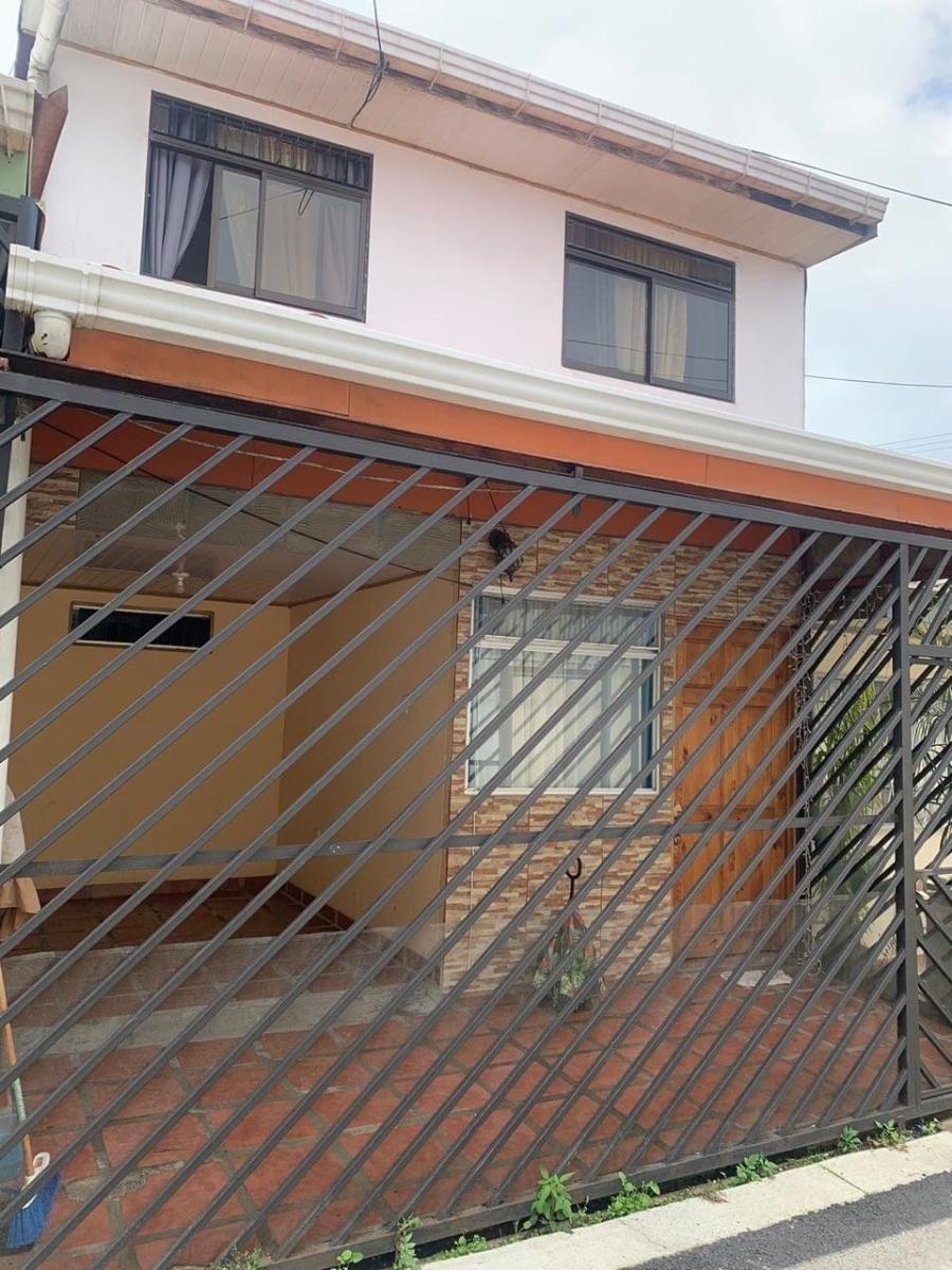 🔝 Propiedad con dos casas en Coronado: ¡Gana un 10% más alquilando la segunda casa! 🏠