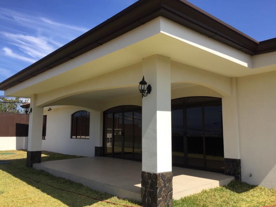 Foto Casa en Venta en San Isidro, San Isidro, Heredia - U$D 485.000 - CAV108118 - BienesOnLine