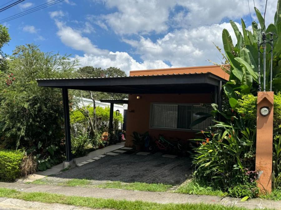 Casa en Venta en Ciruelas San Antonio, Alajuela