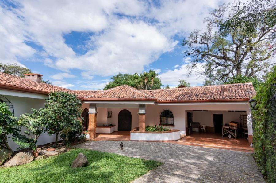 Casa en Venta en San Rafael Escazú, San José