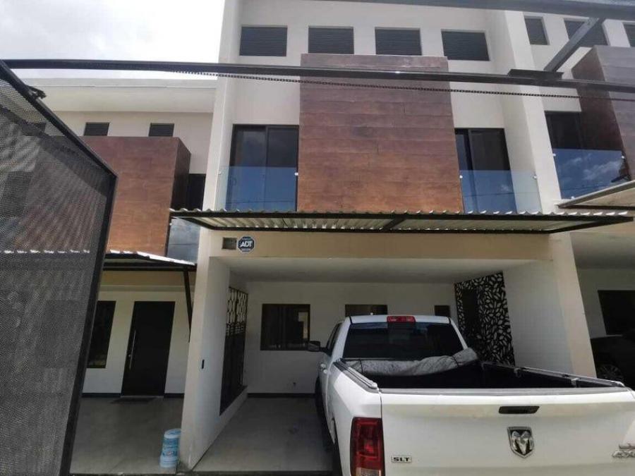 Venta de Casa en Moravia, San José. RAH 25-992