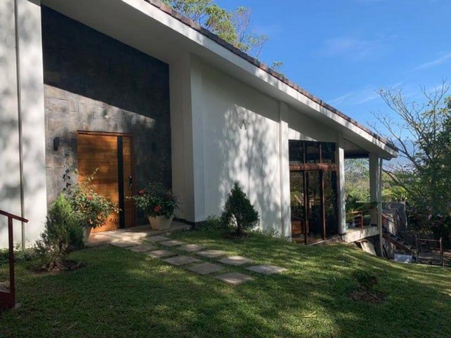 Foto Casa en Venta en Escazú, San José - U$D 695.000 - CAV111580 - BienesOnLine