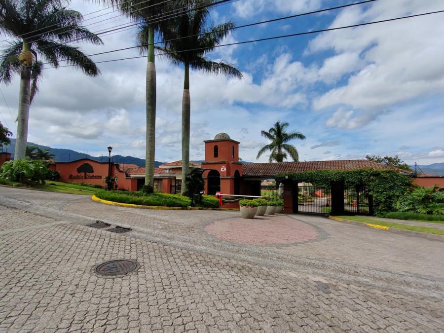 En Venta Exclusivo Lote en Condominio en La Uniôn, Cartago. 