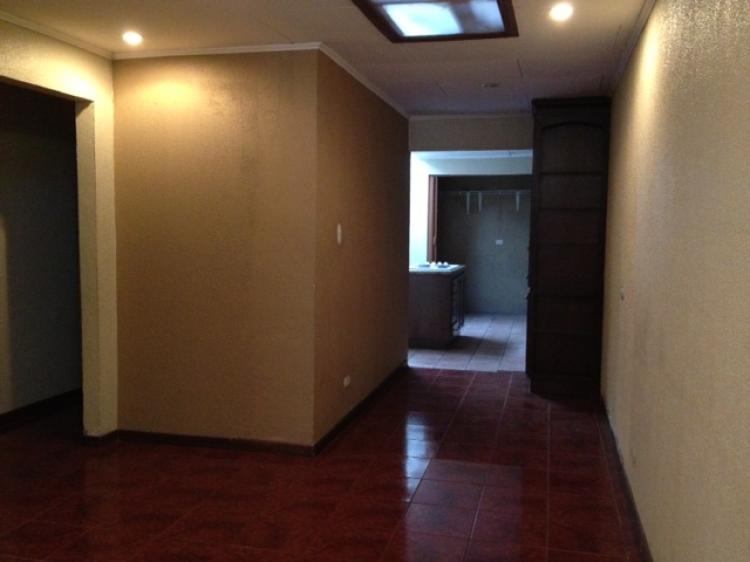 Foto Casa en Venta en Ulloa, Heredia - ¢ 40.000.000 - CAV2190 - BienesOnLine