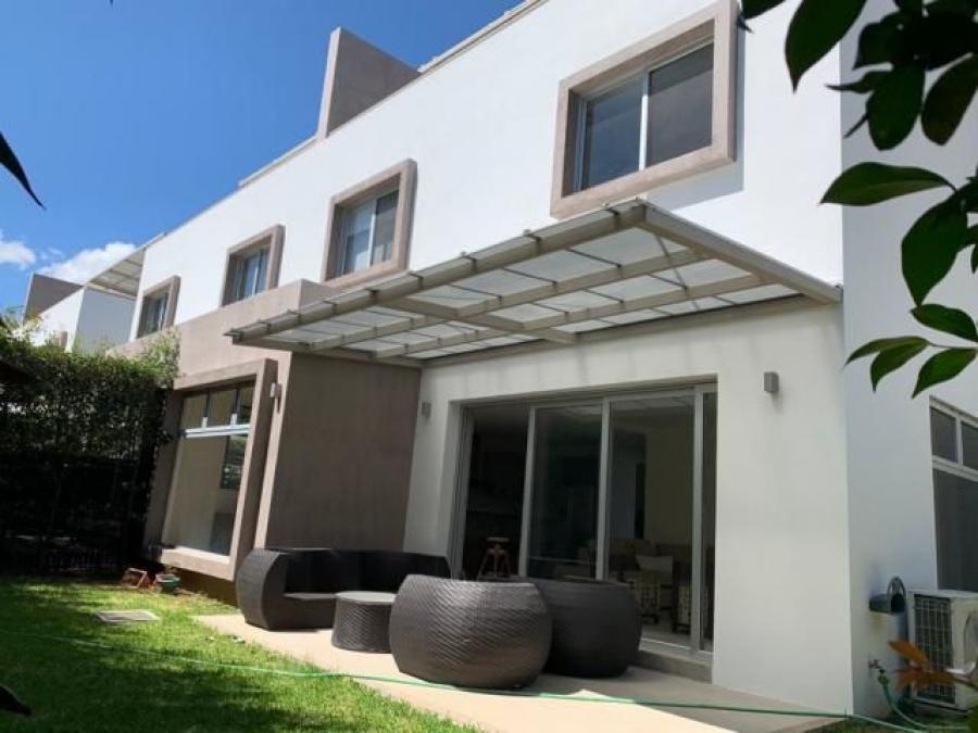 Foto Casa en Venta en Pozos de Santa Ana, Santa Ana, San Jos - U$D 545.000 - CAV35733 - BienesOnLine