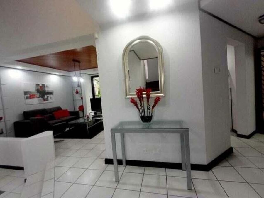 Foto Apartamento en Alquiler en Mata Redonda, Mata Redonda, San José - U$D 1.350 - APA104838 - BienesOnLine