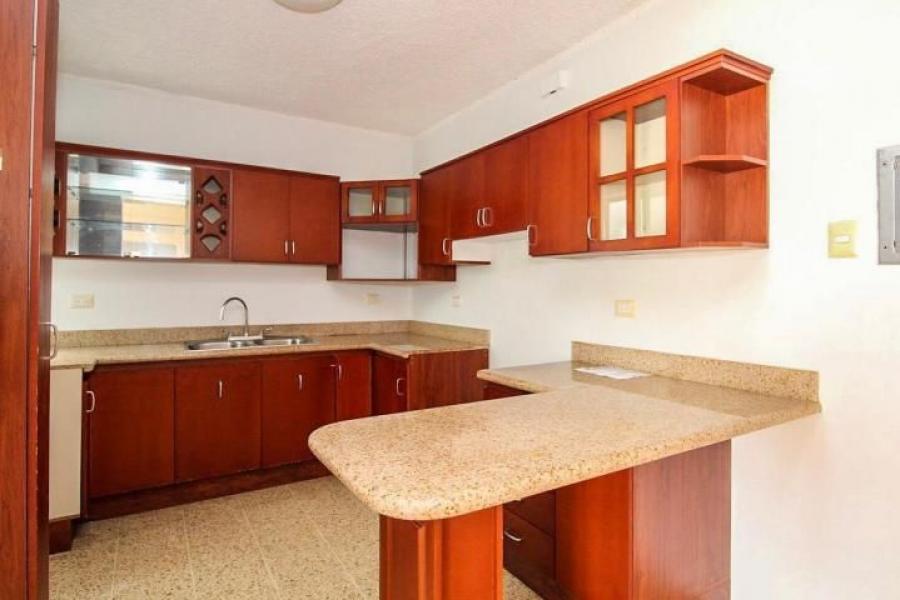 Foto Apartamento en Alquiler en Los yoses, San José - U$D 990 - APA19972 - BienesOnLine