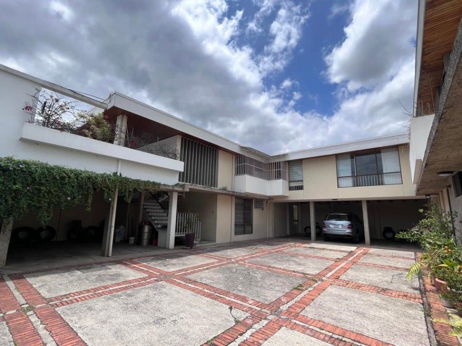 Foto Apartamento en Alquiler en Montes de Oca, San José - U$D 2.000 - APA101997 - BienesOnLine