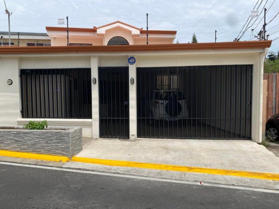 Foto Casa en Alquiler en Escazú, San José - U$D 1.400 - CAA101004 - BienesOnLine