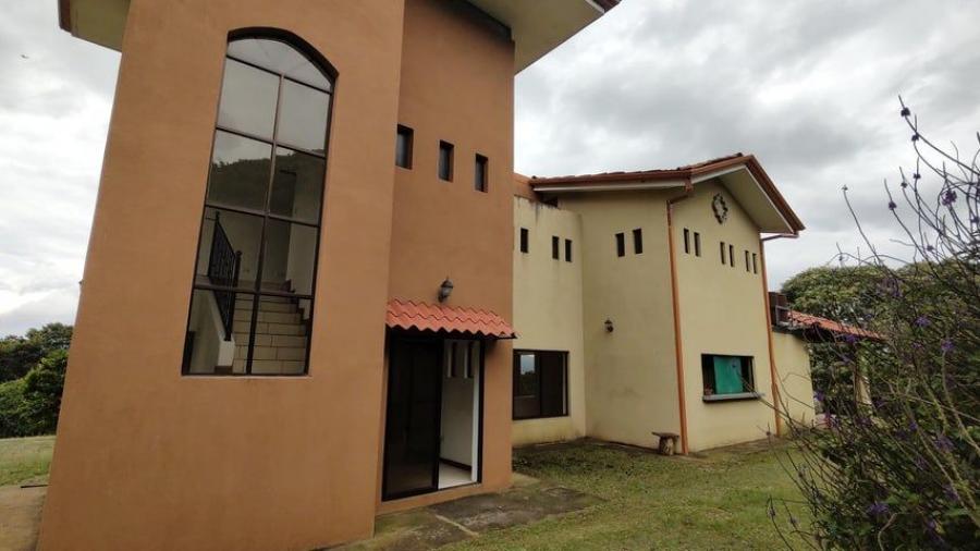 Foto Casa en Venta en San Rafael, Heredia - U$D 450.000 - CAV99095 - BienesOnLine