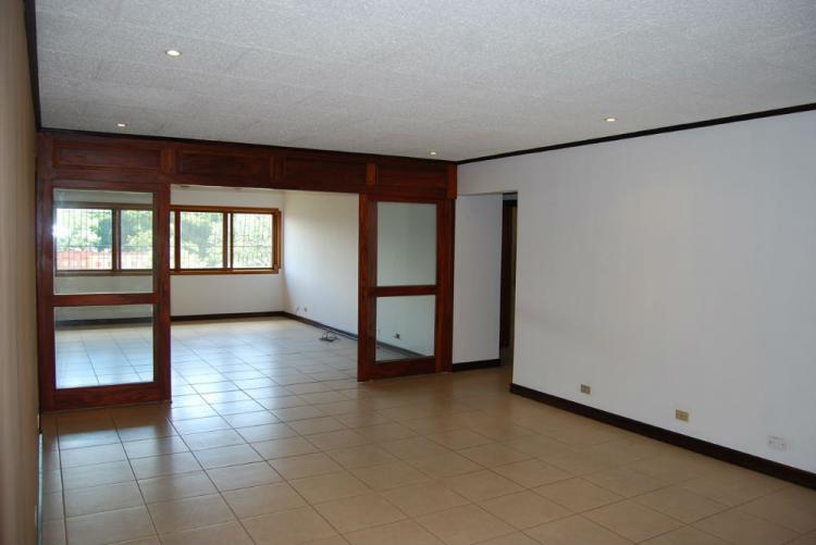 Foto Casa en Alquiler en Escazú, San José - U$D 1.800 - CAA8152 - BienesOnLine