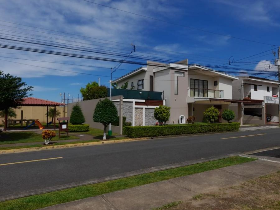 Vendoo casa en condominio,  Concepcion, Tres Rios