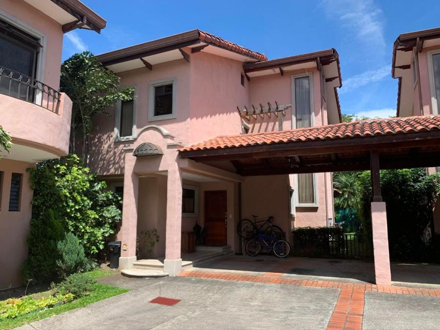 Foto Casa en Venta en Santa Ana, San José - U$D 350.000 - CAV28173 - BienesOnLine