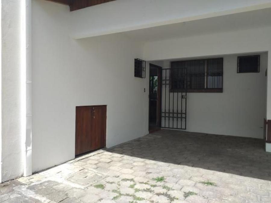 Foto Apartamento en Alquiler en Escaz, San Jos - U$D 600 - APA37049 - BienesOnLine