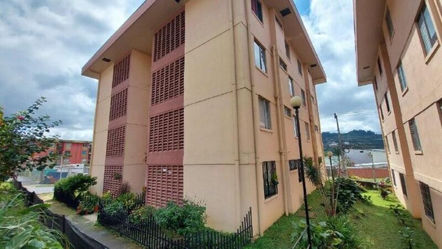 Apartamento en Venta en Curridabat, San José. RAH 23-1008