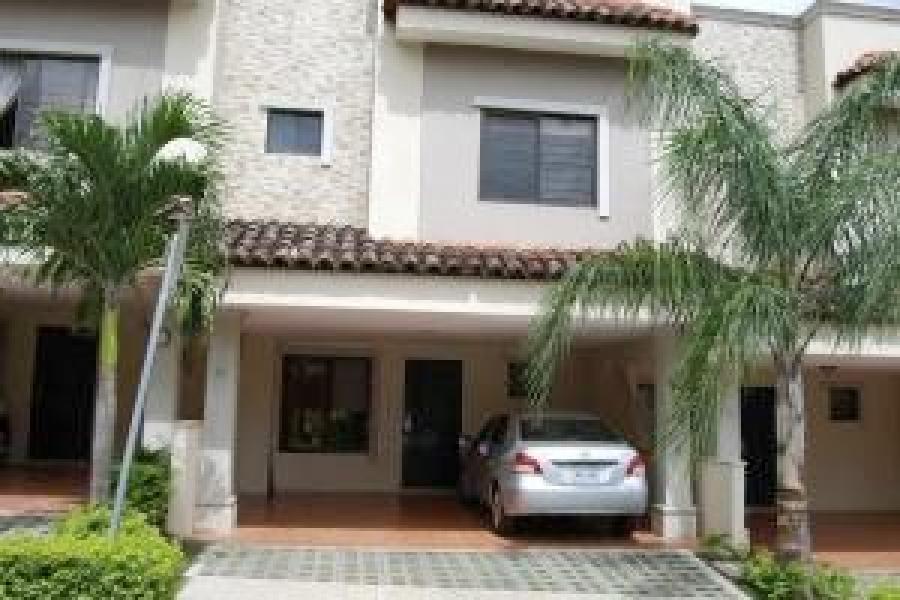 Foto Casa en Venta en Santa Ana, San José - U$D 195.000 - CAV27961 - BienesOnLine