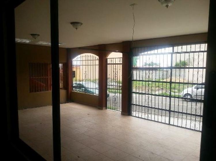 BELLA Y AMPLIA CASA NUEVA EN BARREAL DE HEREDIA PARA VENTA (#1278)