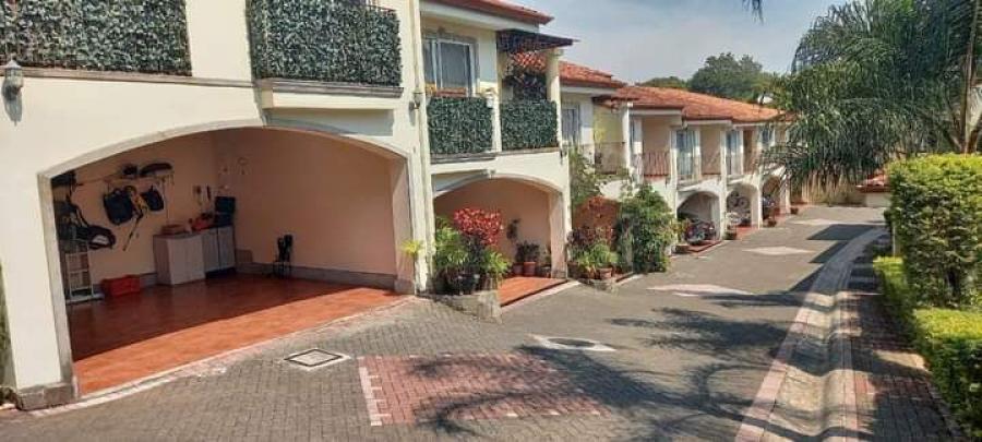 Foto Casa en Venta en San Rafael, Escazú, San José - U$D 385.000 - CAV106629 - BienesOnLine