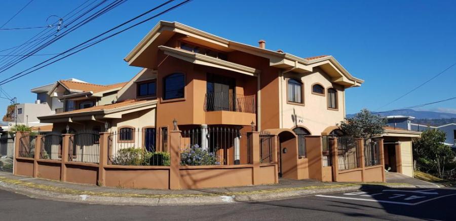 Foto Casa en Venta en San Joaqun, Flores, Heredia - U$D 365.000 - CAV22286 - BienesOnLine