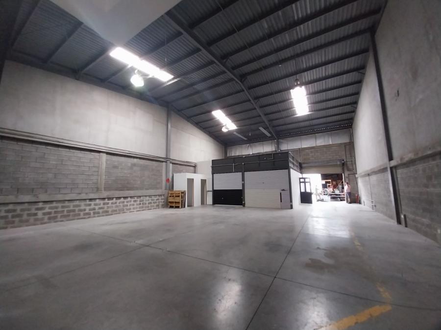 Foto Bodega en Alquiler en Uruca, San José - U$D 2.845 - BOA98360 - BienesOnLine