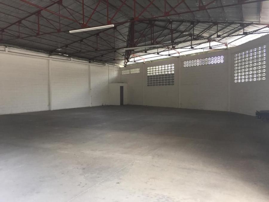 Foto Bodega en Alquiler en Hospital, San José - U$D 2.041 - BOA45329 - BienesOnLine