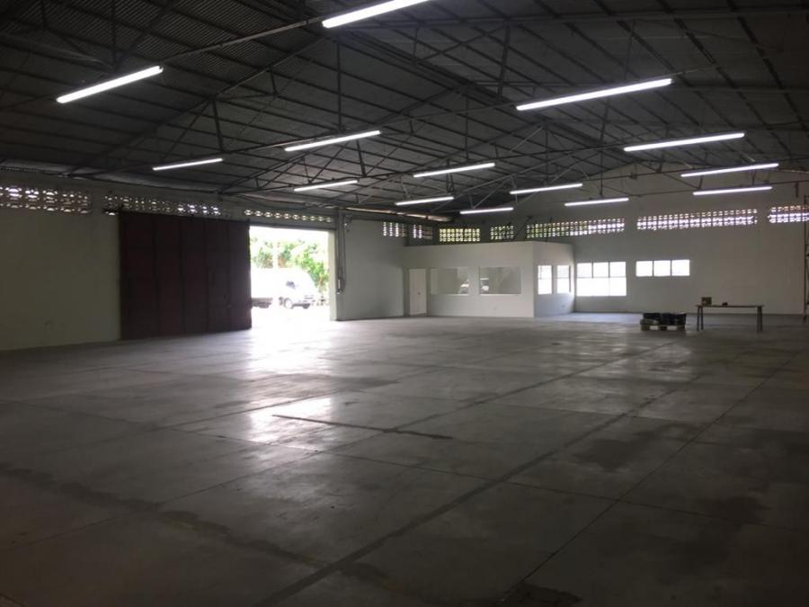 Foto Bodega en Alquiler en Hospital, San José - U$D 4.180 - BOA45328 - BienesOnLine