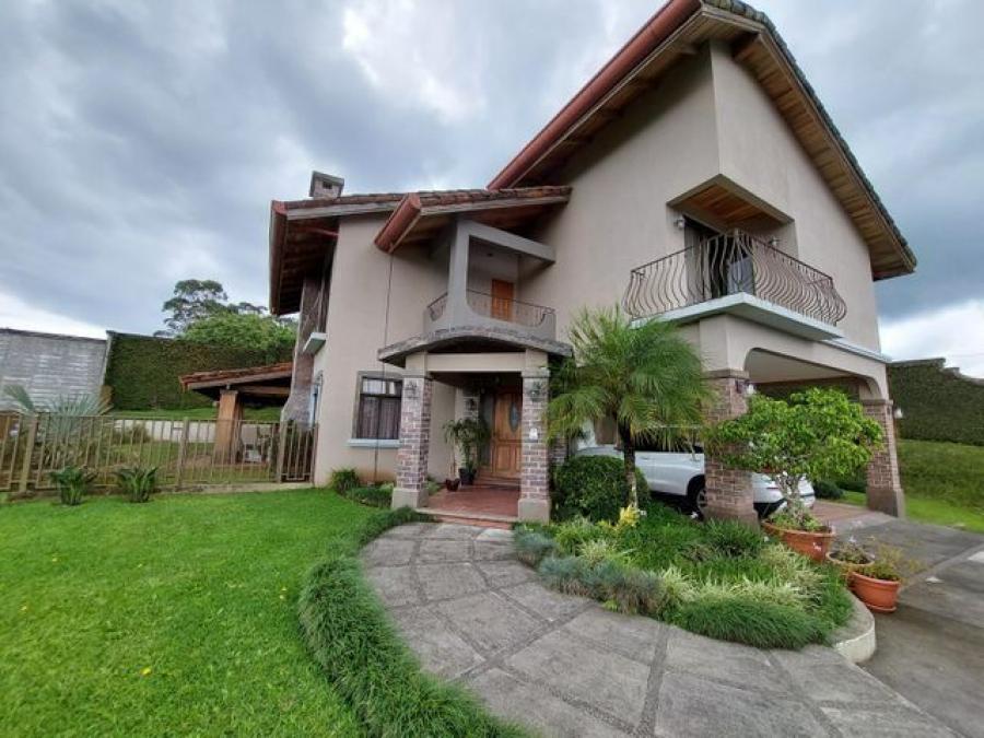 Foto Casa en Venta en El Carmen de Guadalupe, Goicoechea, San José - U$D 380.000 - CAV68966 - BienesOnLine