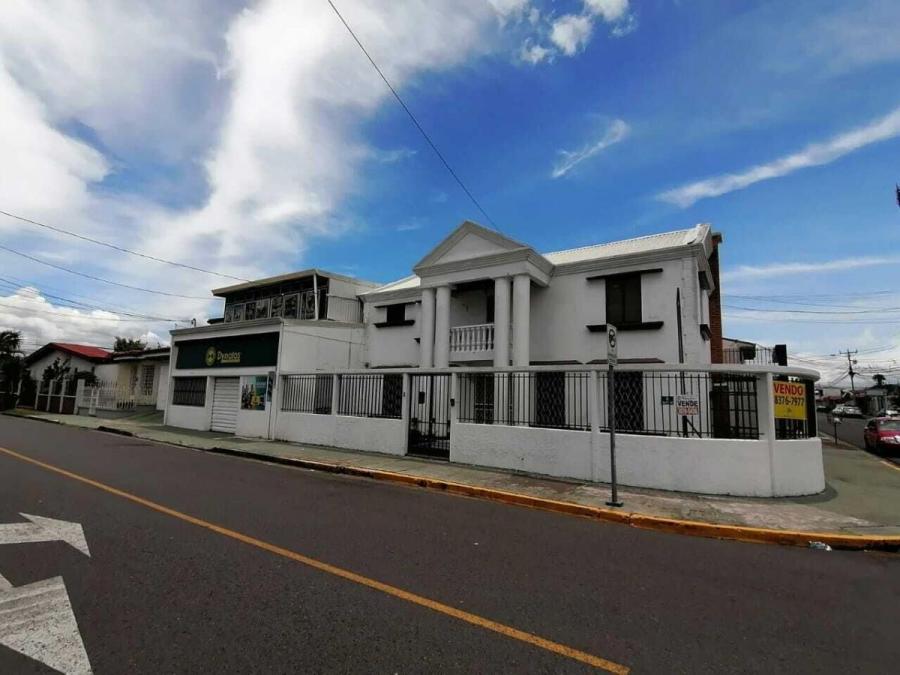 Casa con Local Comercial en Venta en Guadalupe, Goicoechea RAH #222168