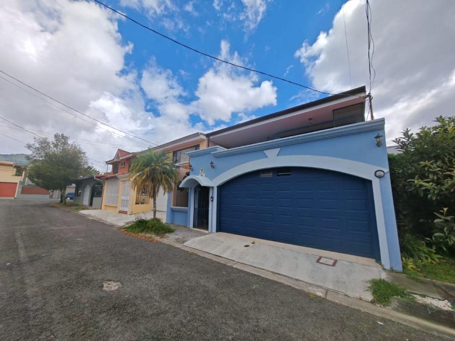 Foto Casa en Venta en Residencial Ayarco Este, cerca de Ciudad del Este, La Unin, Cartago - ¢ 108.999.998 - CAV105465 - BienesOnLine