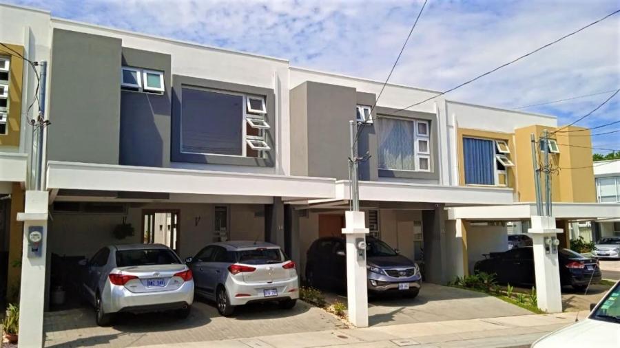 Foto Casa en Alquiler en Ulloa, Heredia, Heredia - U$D 1.050 - CAA43959 - BienesOnLine