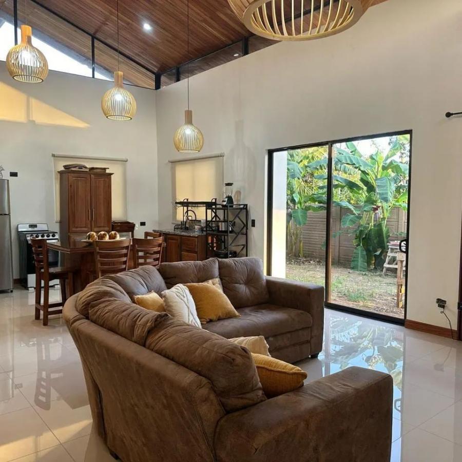 Foto Casa en Alquiler en Parrita, Puntarenas - U$D 2.000 - CAA99102 - BienesOnLine