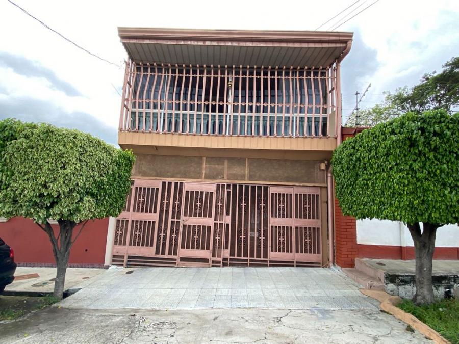 CASA EN CALLE PRINCIPAL SANTO DOMINGO DE HEREDIA CL212339