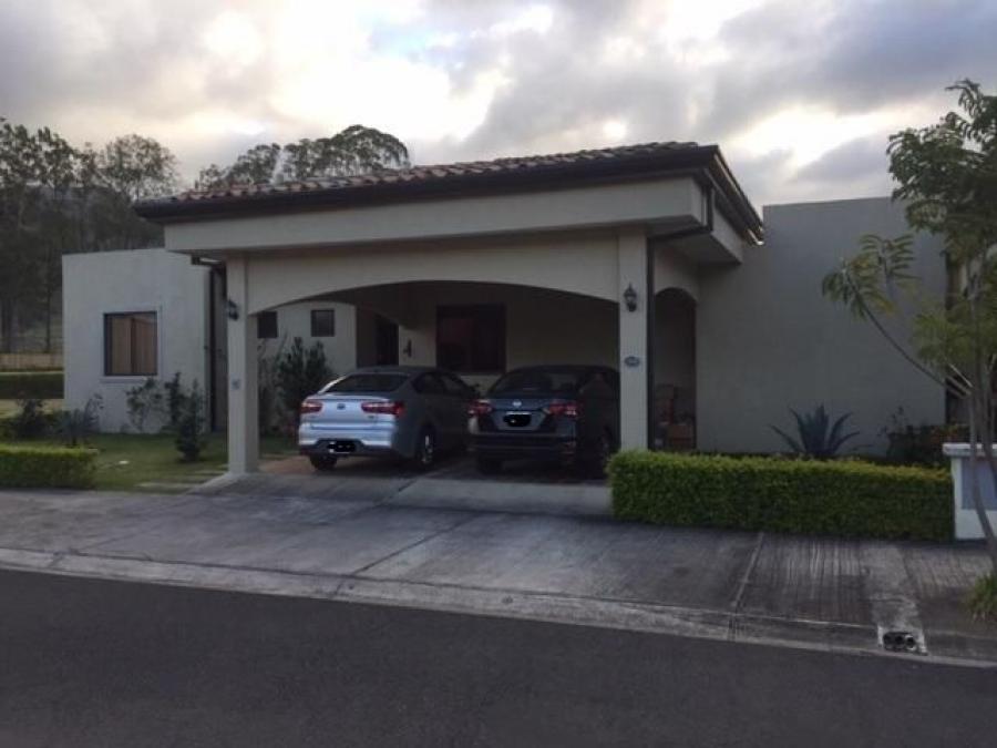 CASA EN VENTA. CARTAGO EL GUARCO