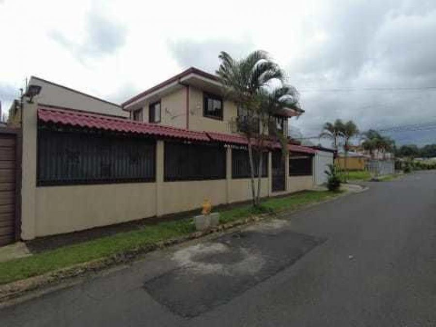 Foto Casa en Venta en Alajuela, Alajuela - U$D 230.000 - CAV48747 - BienesOnLine