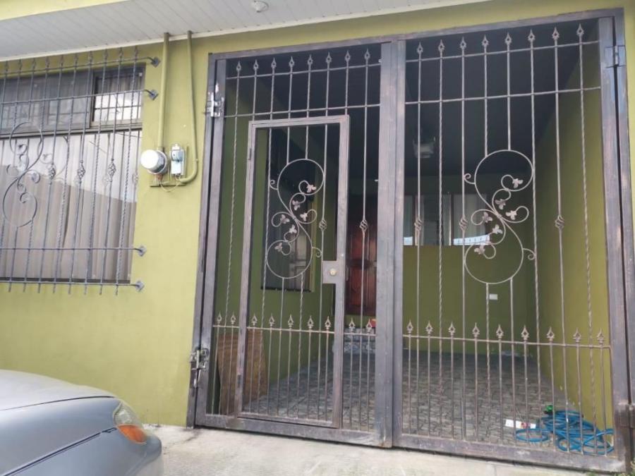 Casa en venta en Alajuelita, San José. RAH 21-1030