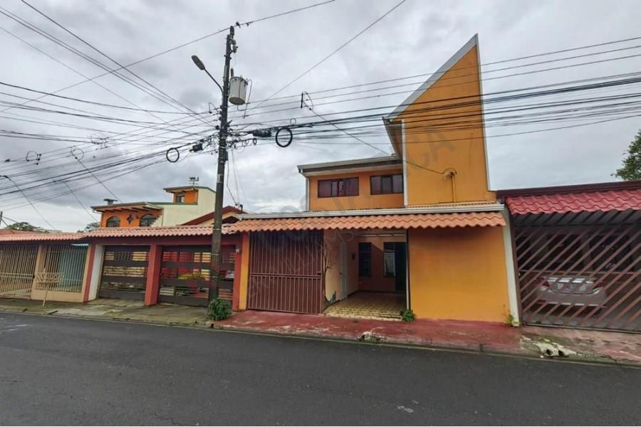 Casa en venta en Coronado , con dos casas independiente ( ID 2201-5660)