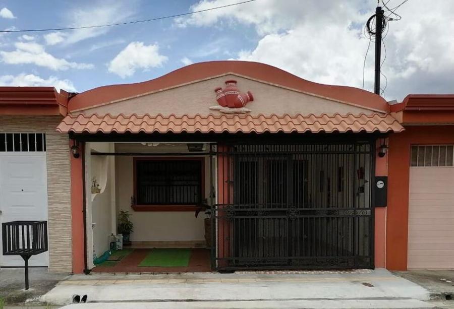 Casa en venta en Desamparados, Alajuela. RAH 21-133