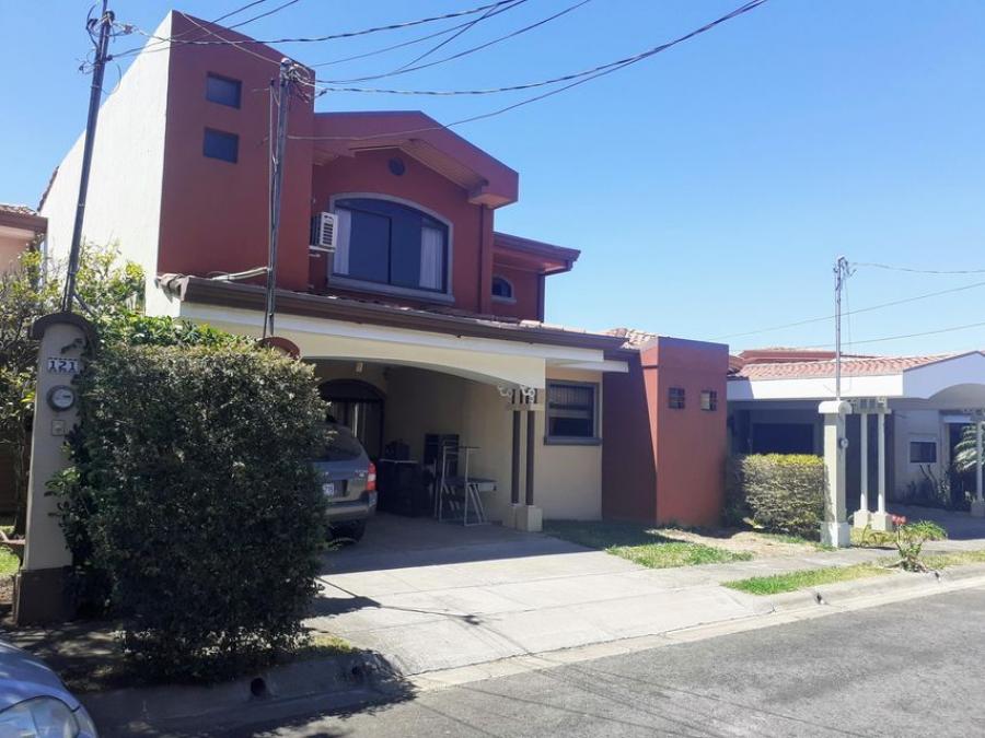 Casa en venta en Flores, Heredia. RAH 21-1587