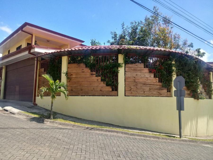 Foto Casa en Venta en Goicoechea, San Jos - U$D 309.000 - CAV49124 - BienesOnLine