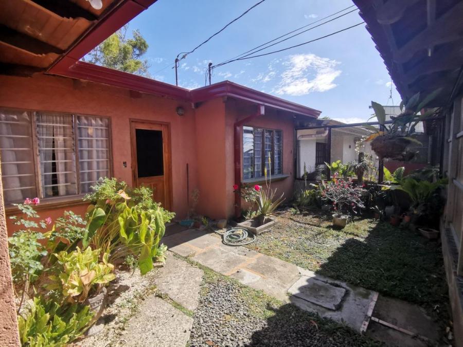 Foto Casa en Venta en Guadalupe, Goicoechea, San José - U$D 100.000 - CAV57010 - BienesOnLine