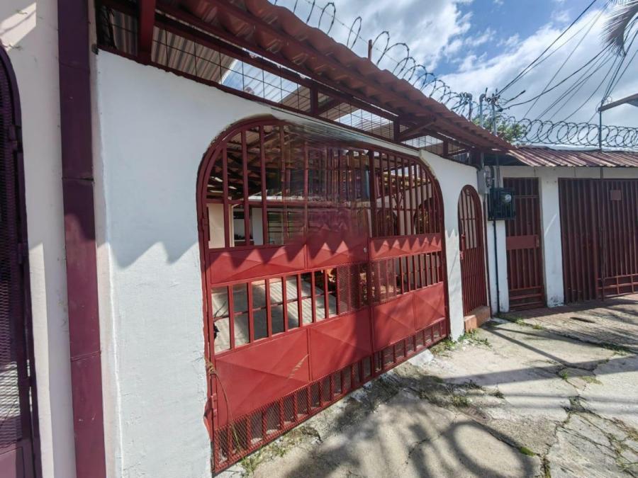 CASA EN VENTA EN LOMA LINDA, DESAMPARADOS RAH 233561 