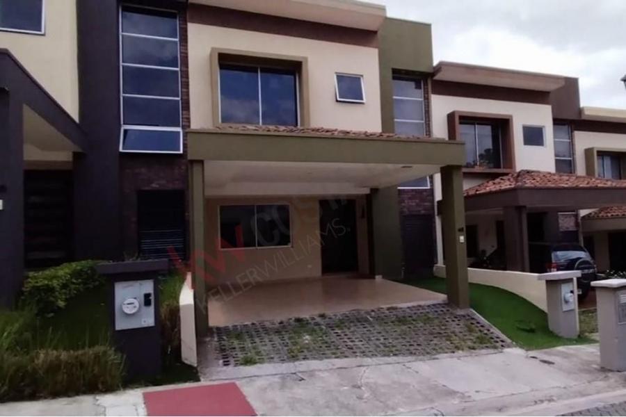 CASA EN VENTA EN MERCEDES NORTE #5706 