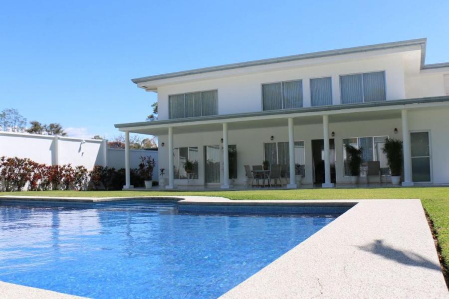 Foto Casa en Venta en Coln, Mora, San Jos - U$D 649.000 - CAV40714 - BienesOnLine