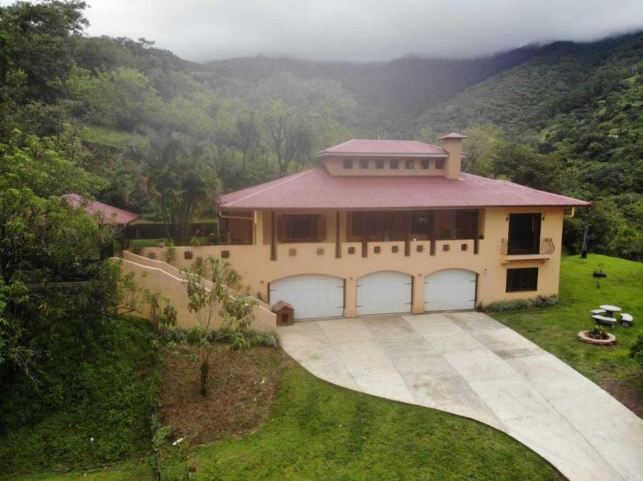 Foto Casa en Venta en Mora, San Jos - U$D 695.000 - CAV54050 - BienesOnLine