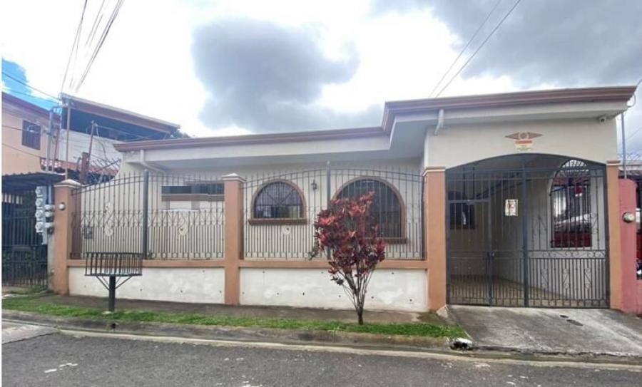 Casa en Venta en Porosales, Desamparados RAH #221656