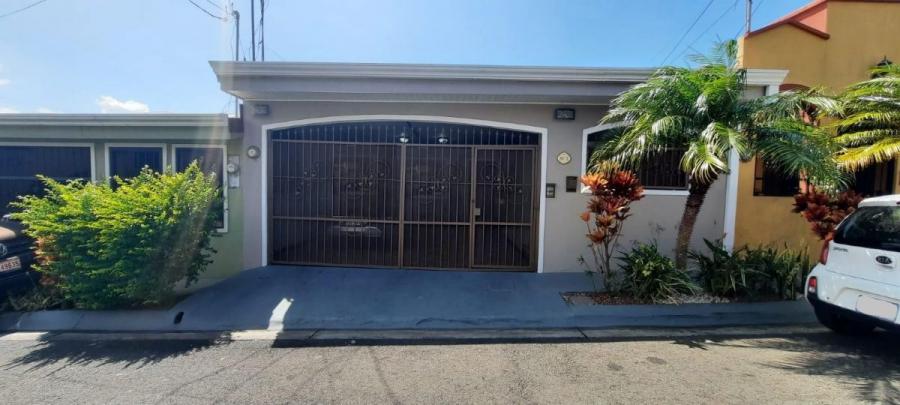 Casa en Venta en San Francisco de Heredia RAH #221626