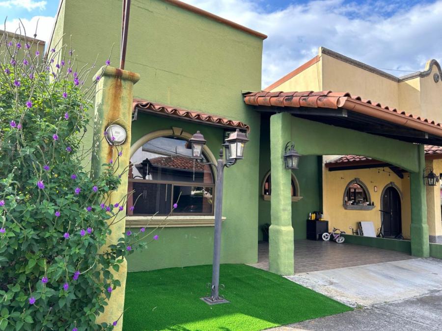 Casa en Venta en San Francisco de Heredia. RAH 24-1129